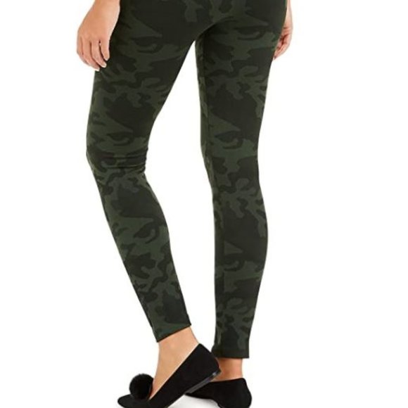 HUE Brushed Seamless Olive Camo Leggings - Picture 4 of 4